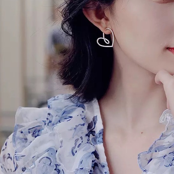 “Mine & Yours” Cursive Heart Gold Diamond Statement Artsy Abstract Cute Earrings - Picture 4 of 6